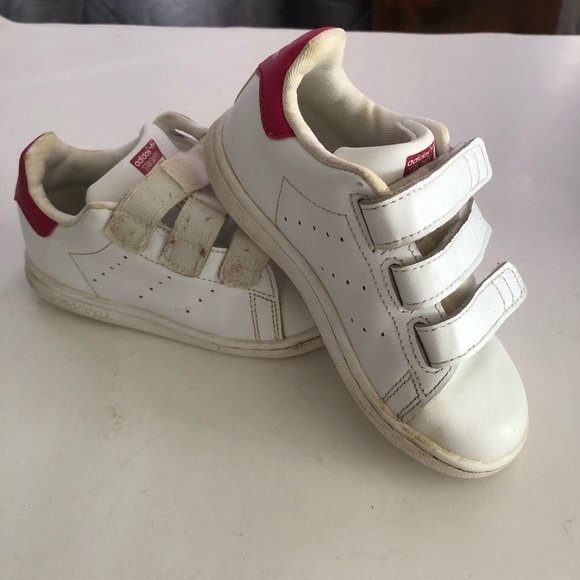 Adidas Stan Smith Kids White and Pink Sneakers - some wear bUt they are white - Picture 10 of 10